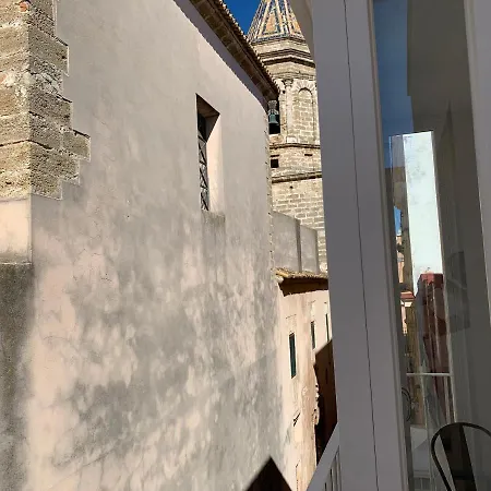 San Lorenzo Y Cadice