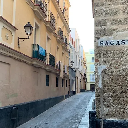 San Lorenzo Y Cadice