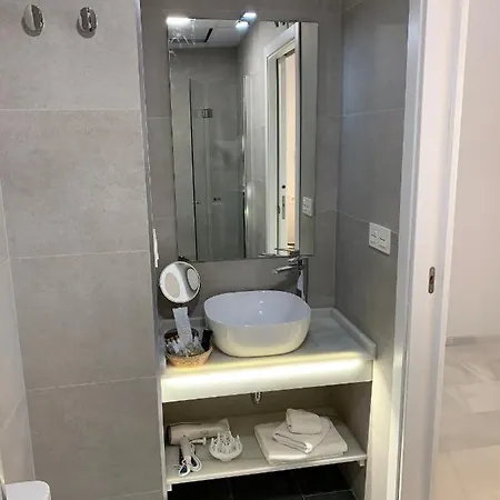 San Lorenzo Y Apartamento Cádis